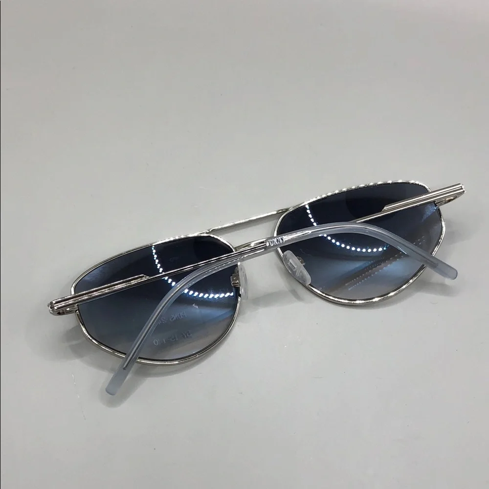 DKNY aviator style metal sunglasses UNISEX sample gradient lens.